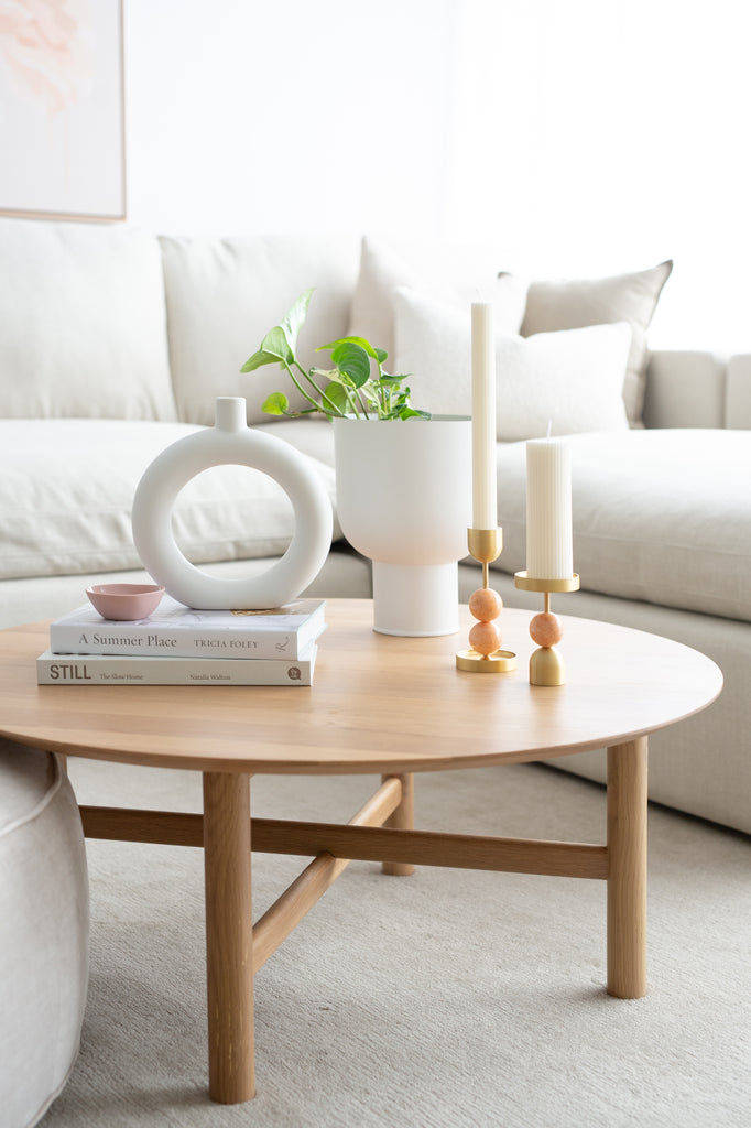 7 Tips for Styling a Perfect Coffee Table
