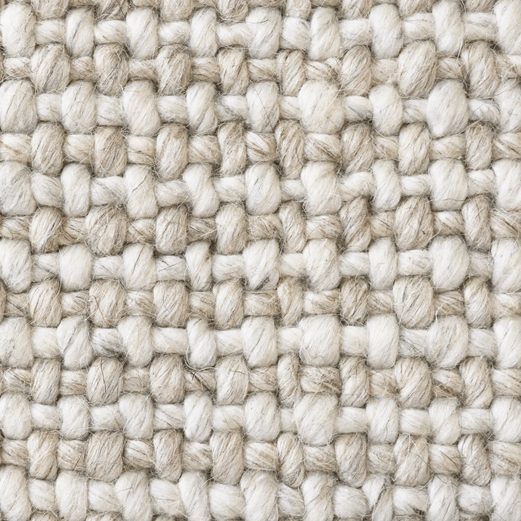Contemporary Kansas Rug with sophisticated pattern and versatile color palette