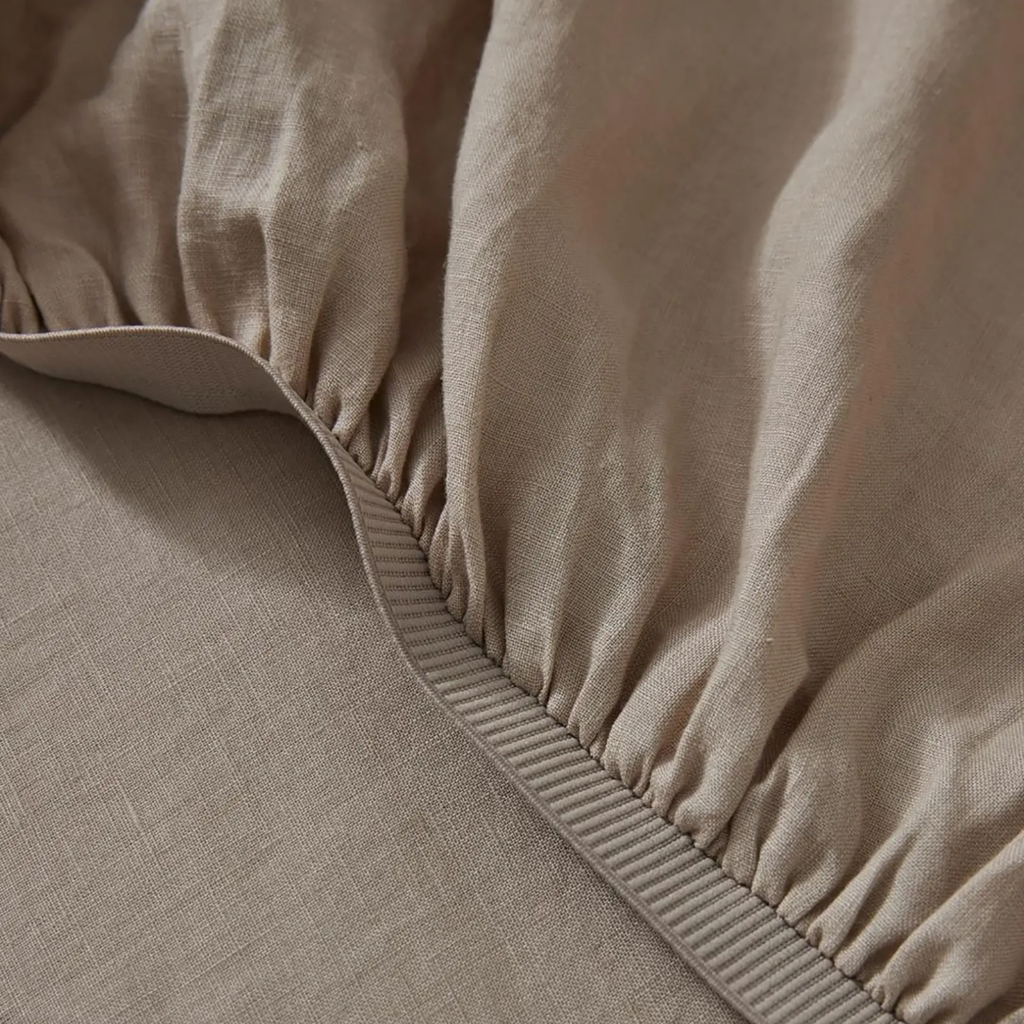 Weave Home Ravello Fitted Sheet 100% premium European Linen with Deep sides and a thick ribbed elastic to stop it from coming off the mattress.